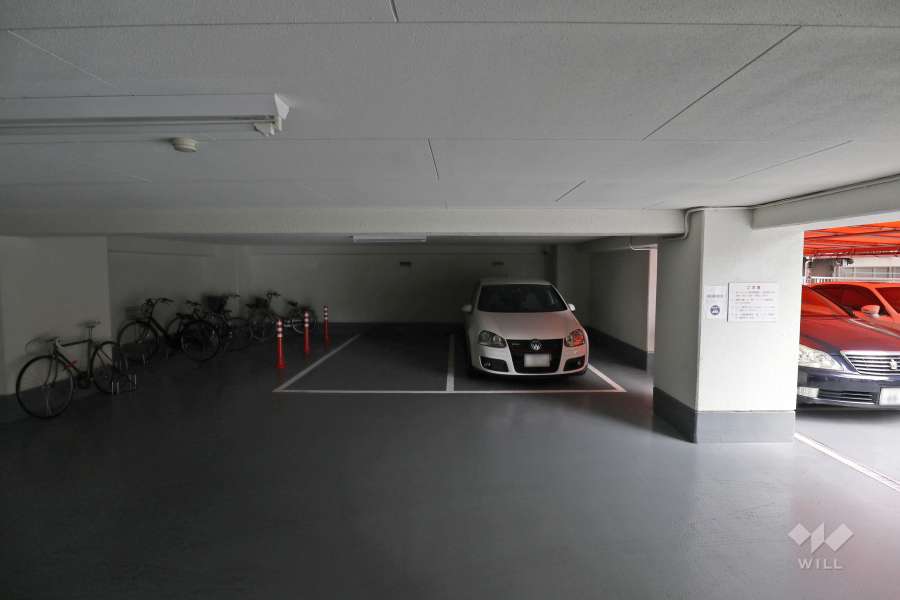 敷地内駐車場（屋内平面式）
