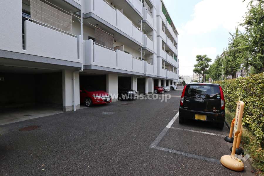 敷地内駐車場（屋外平面式、屋内平面式）