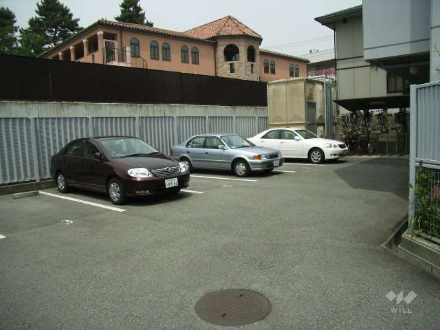 敷地内駐車場（屋外平面式）