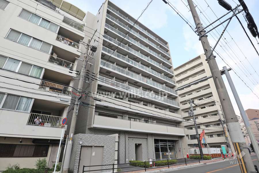 エスリード江坂アルテリアの外観(南西側から)