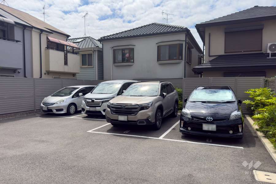敷地内駐車場（屋外平面式）