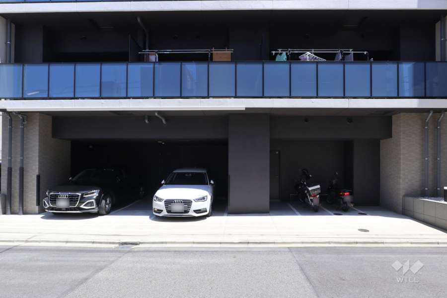 敷地内駐車場（屋内平面式）