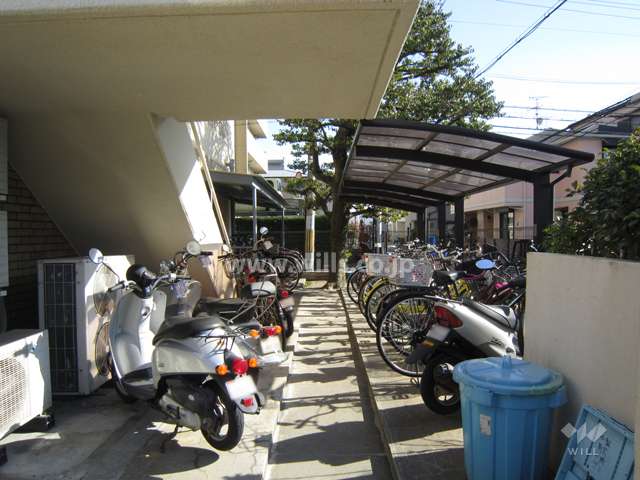 駐輪場、バイク置場