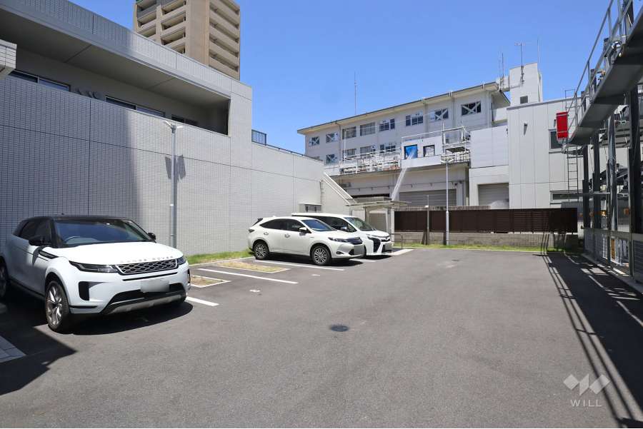 敷地内駐車場（屋外平面式）