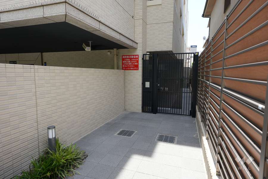 駐輪場の出入口