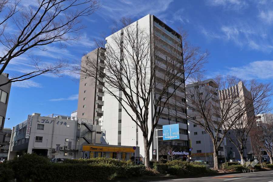 パルティール上前津の外観（南側から）