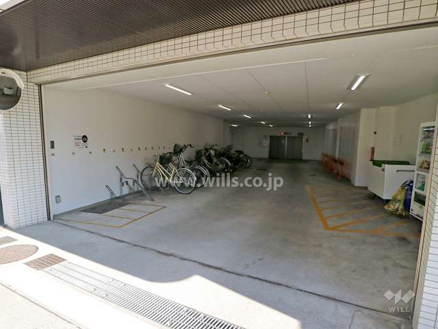 駐車場の出入口