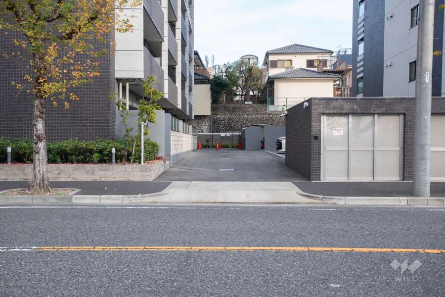南側駐車場の出入口