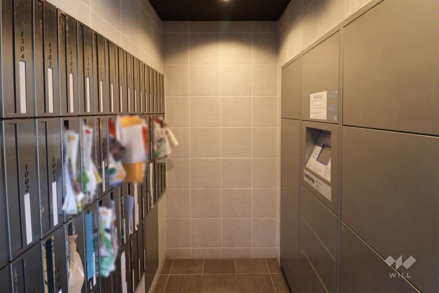 宅配ボックスと共用ポスト