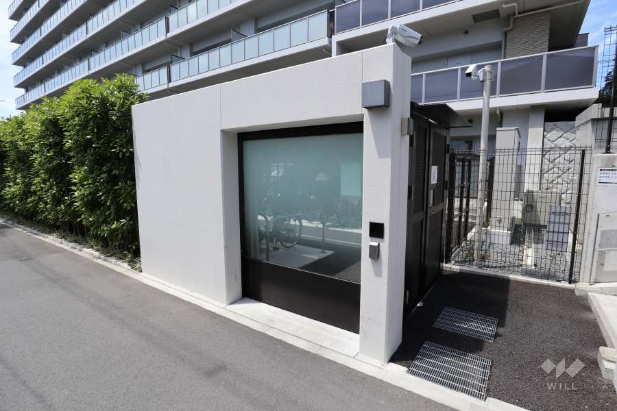 駐輪場の出入口（ゲート付き）