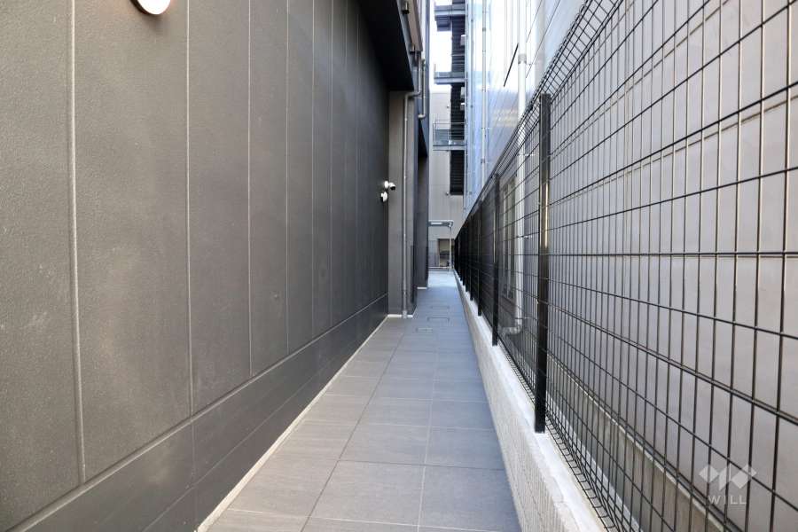 駐輪場への通路