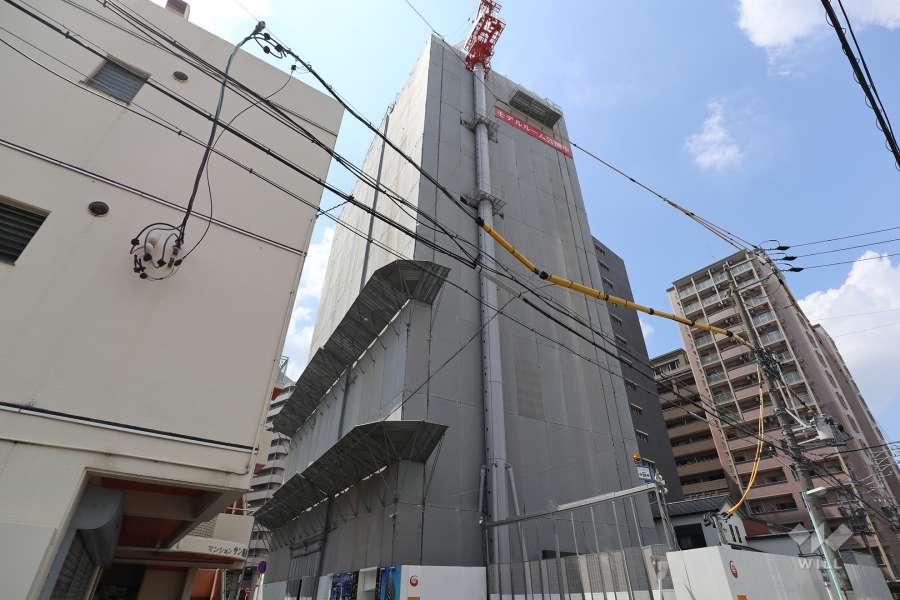 エントランスはオートロック付きです。