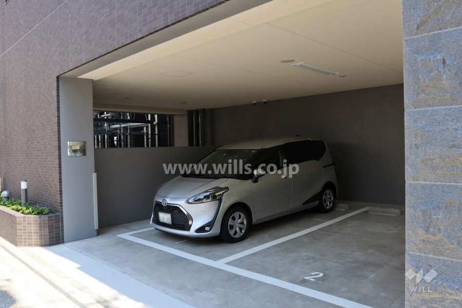 敷地内駐車場（屋内平面式）