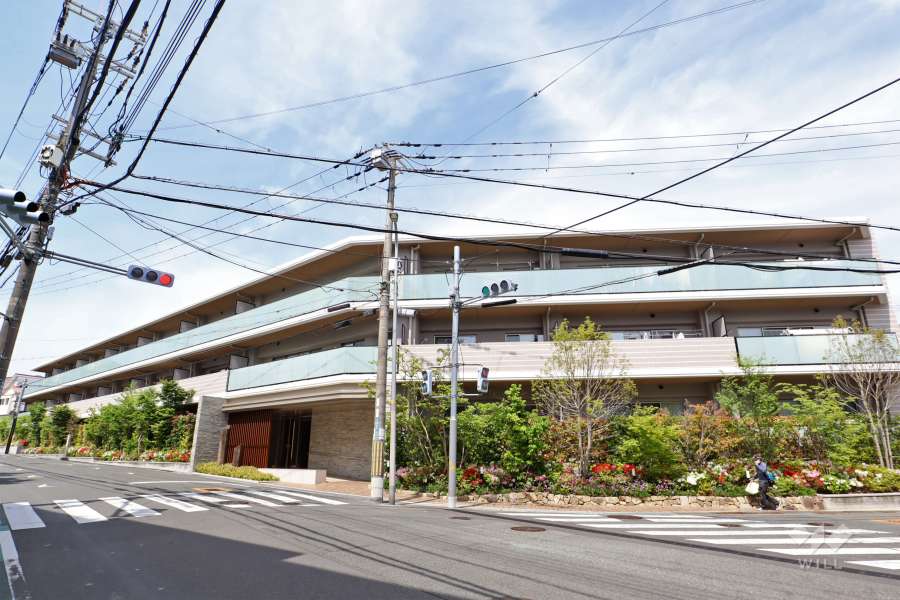 ガーデンパレス吹田千里丘 Airyの外観（南側から）