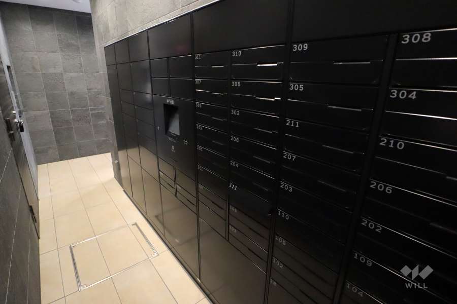 共用ポストと宅配ボックス