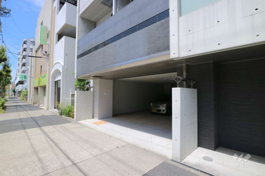 駐車場出入口