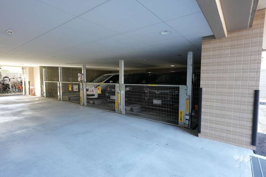 敷地内駐車場（屋内機械式）