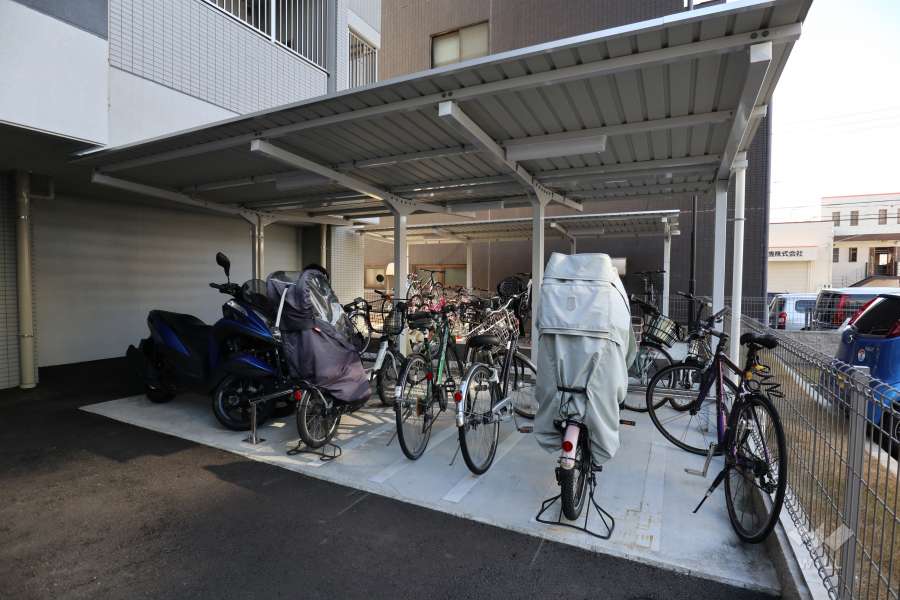 駐輪場、バイク置場
