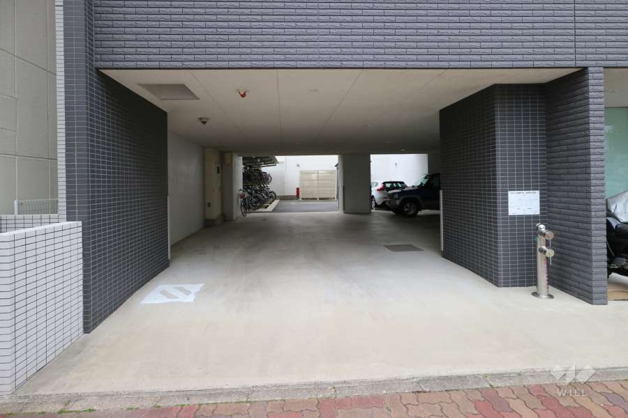 駐車場の出入り口