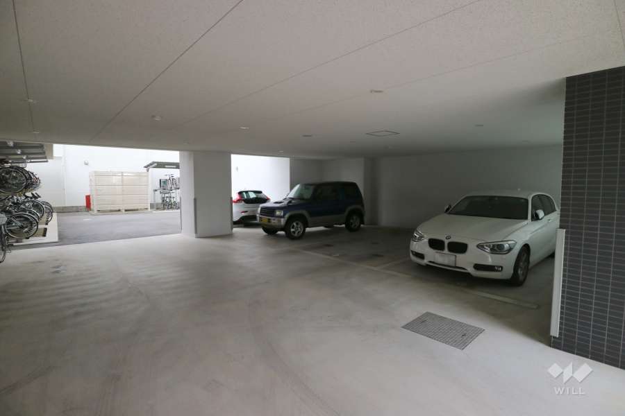 敷地内駐車場（屋内平面式・屋外平面式）