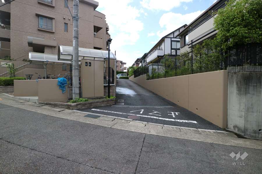 駐車場出入口