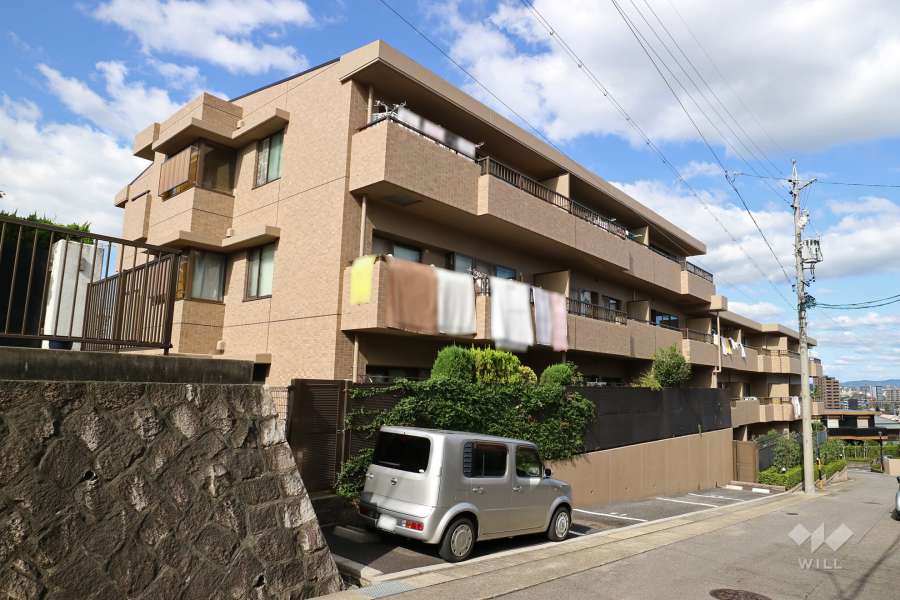 富士見台パークハイツ参番館の外観（南側から）