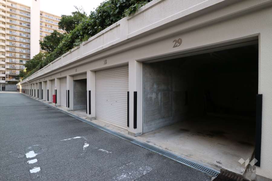 敷地内駐車場（屋内平面式）