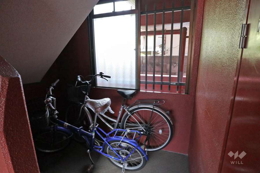 駐輪場（南東側）