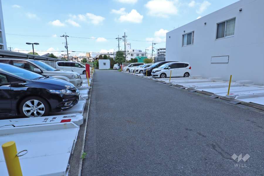 敷地内駐車場（屋外平面式）