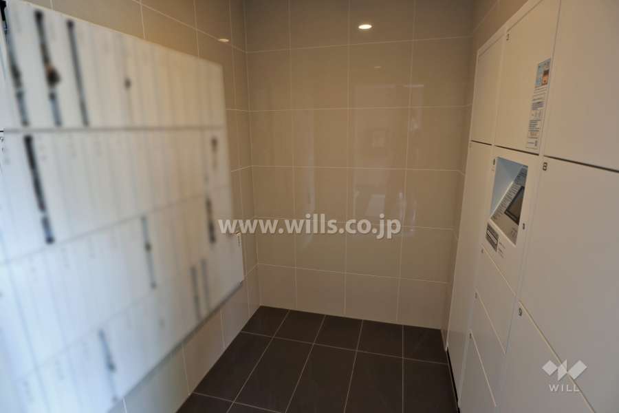 宅配ボックスと共用ポスト