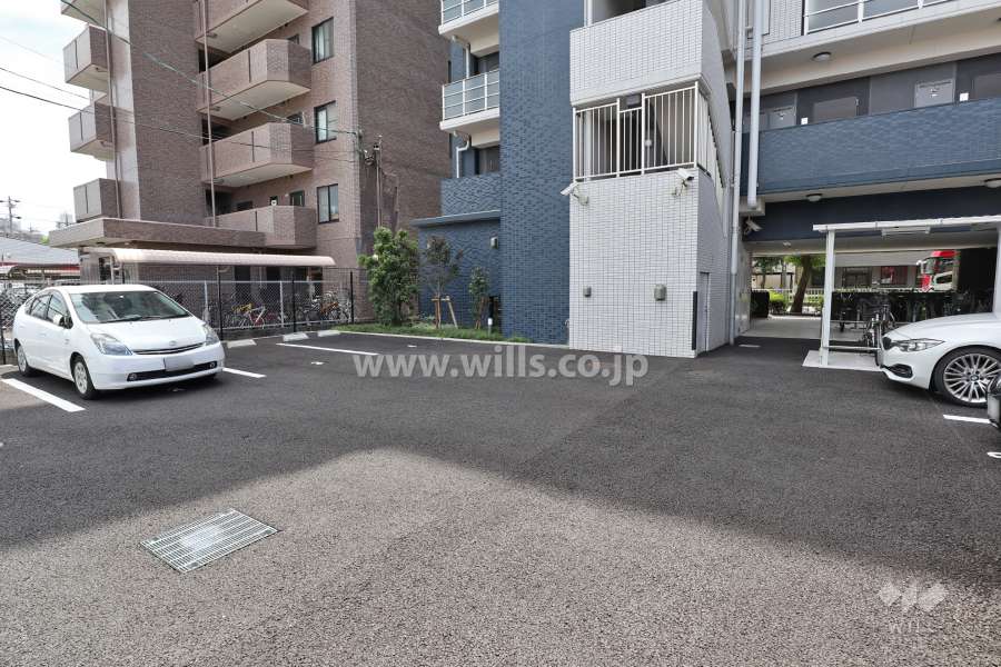 敷地内駐車場(屋外平面式)