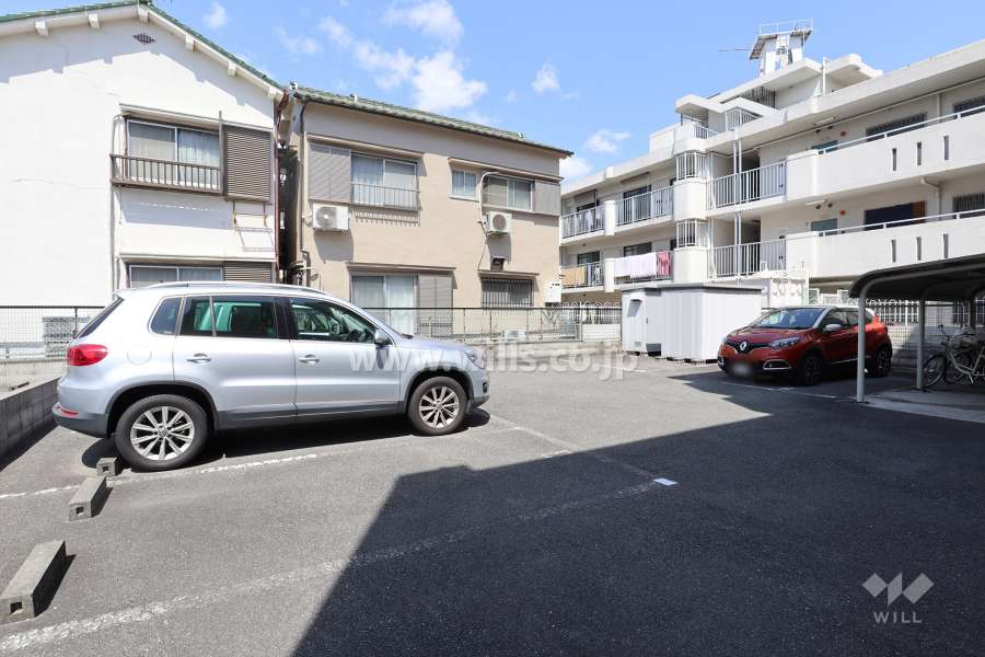 敷地内駐車場(屋外平面式)