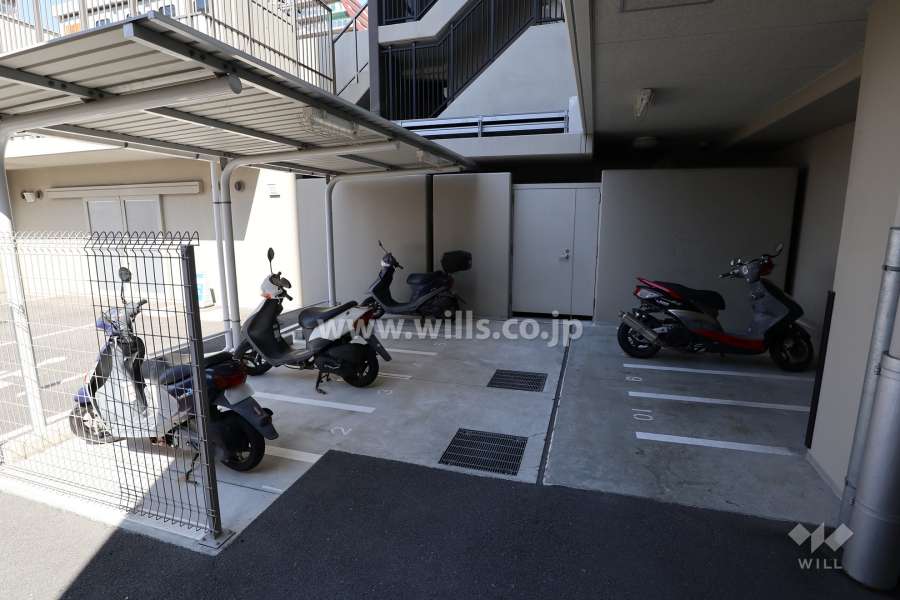 バイク置き場