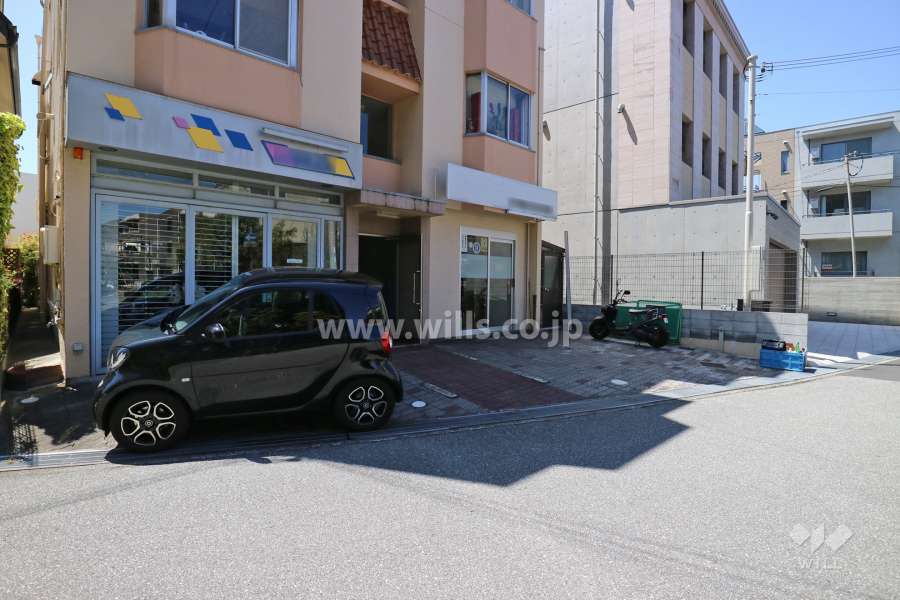 敷地内駐車場（屋外平面式）