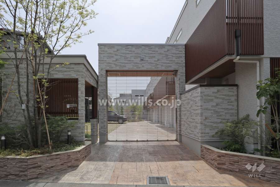 駐車場出入口（リングシャッター付き）