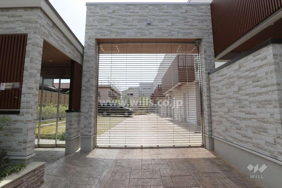 敷地内駐車場（屋外平面式）