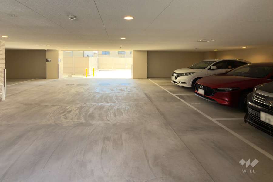 敷地内駐車場（屋内平面式）