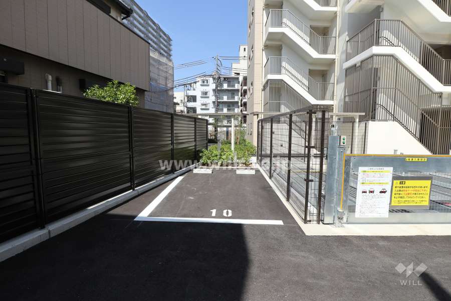 敷地内駐車場（屋外平面式）