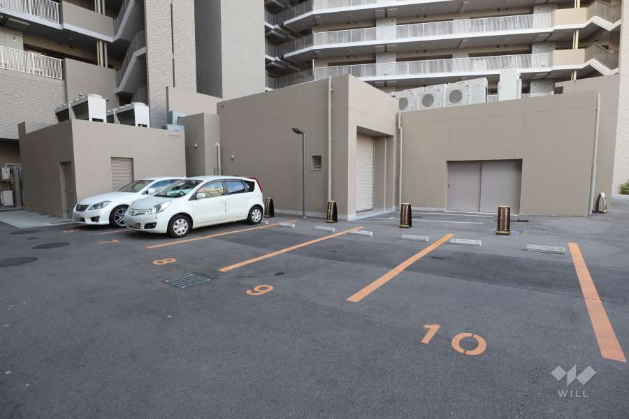 敷地内駐車場（屋外平面式）