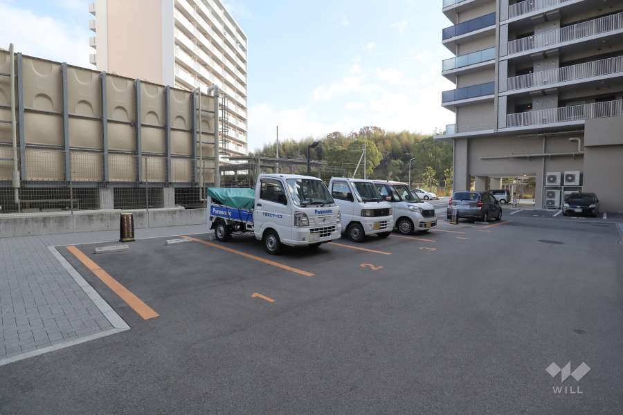 敷地内駐車場（屋外平面式）