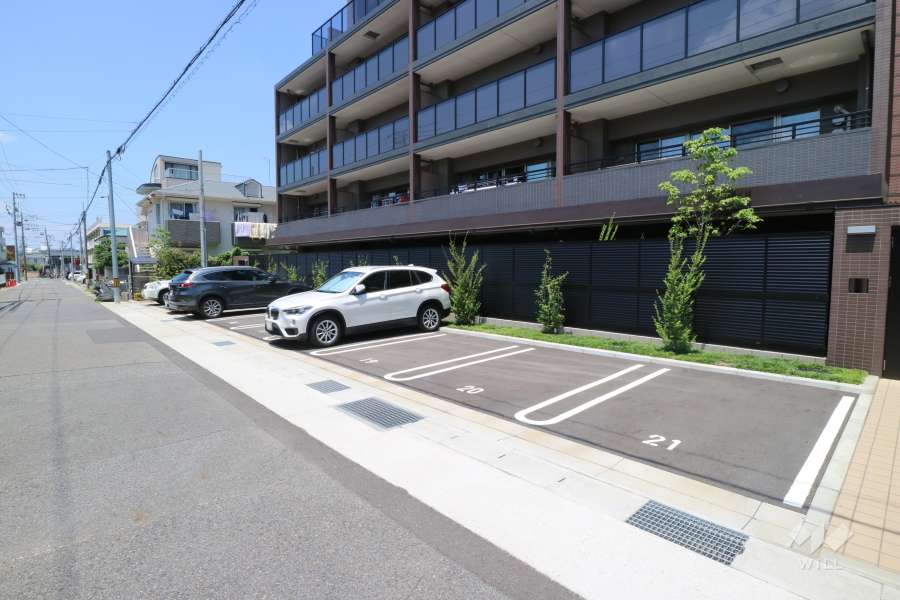 敷地内駐車場（屋外平面式）