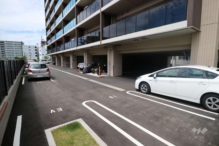 敷地内駐車場(屋外平面式)