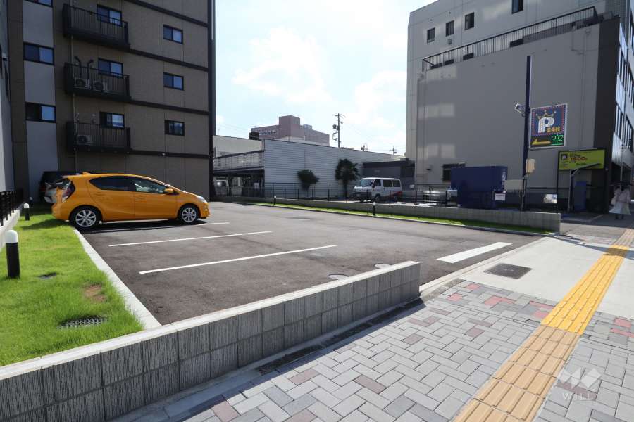 駐車場の出入り口