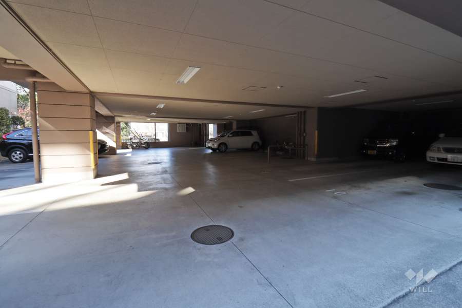 敷地内駐車場（屋内平面式）