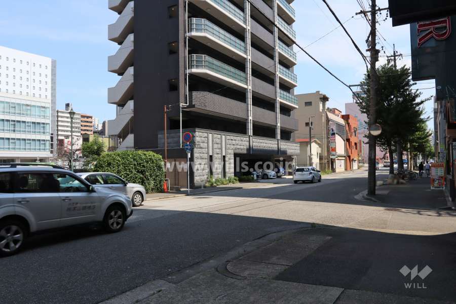 プレサンス名古屋STATIONルミアスの外観（北西側から）