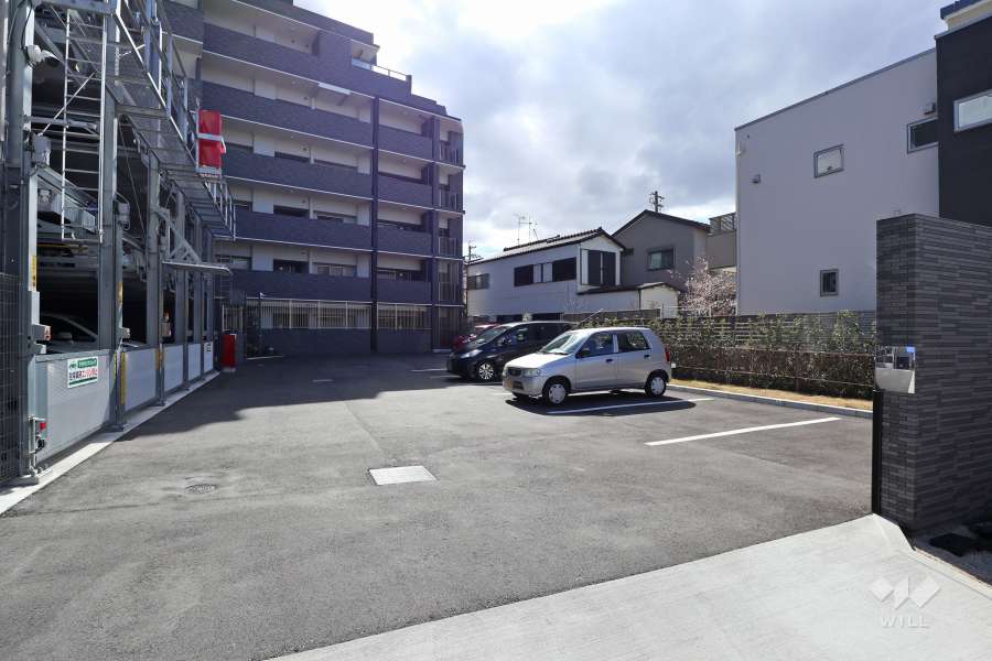 敷地内駐車場（屋外平面式）