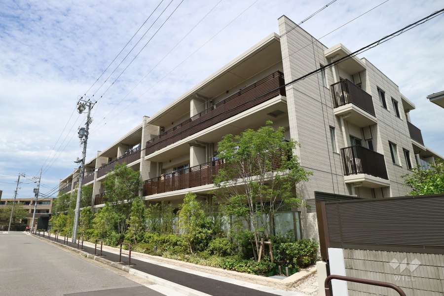 プレミスト富士見台の外観（南東側から）