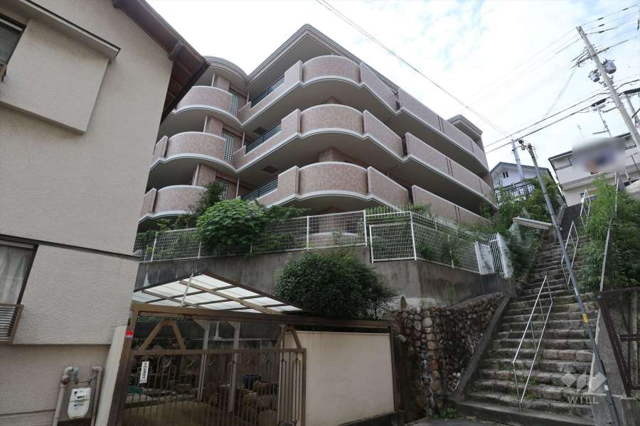 サンビルダー城ノ下の外観（南東側から）