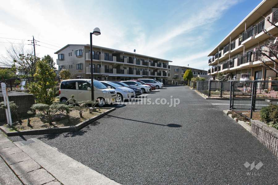 敷地内駐車場(屋外平面式)