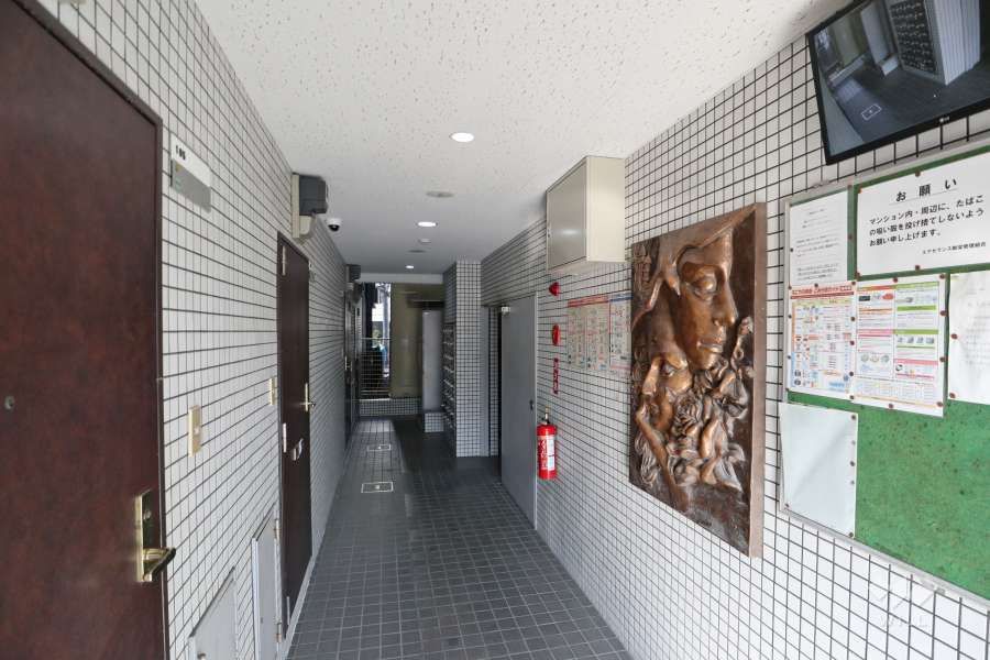 エントランス内